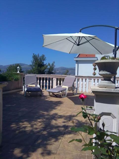 Villa Caroline Trogir Exterior photo