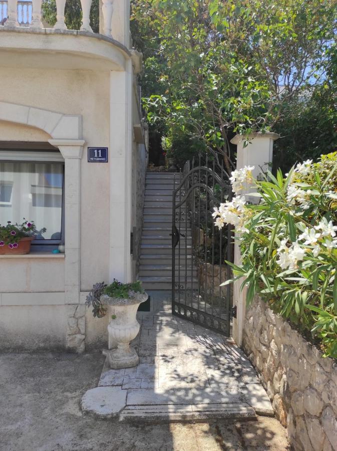 Villa Caroline Trogir Exterior photo